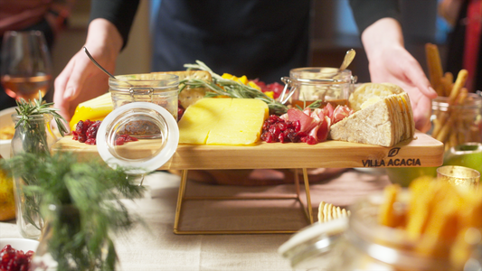 How to Make the Perfect Cheeseboard