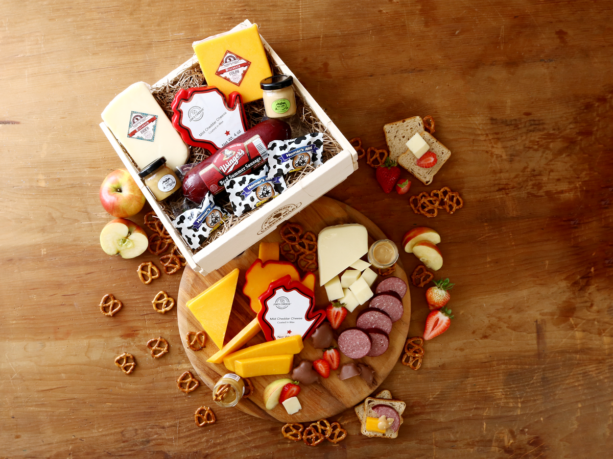 Supreme Sampler Gift Box – Wisconsin Cheese Mart