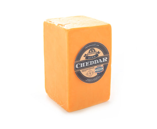 1 year aged yellow wisconsin cheddar cheese